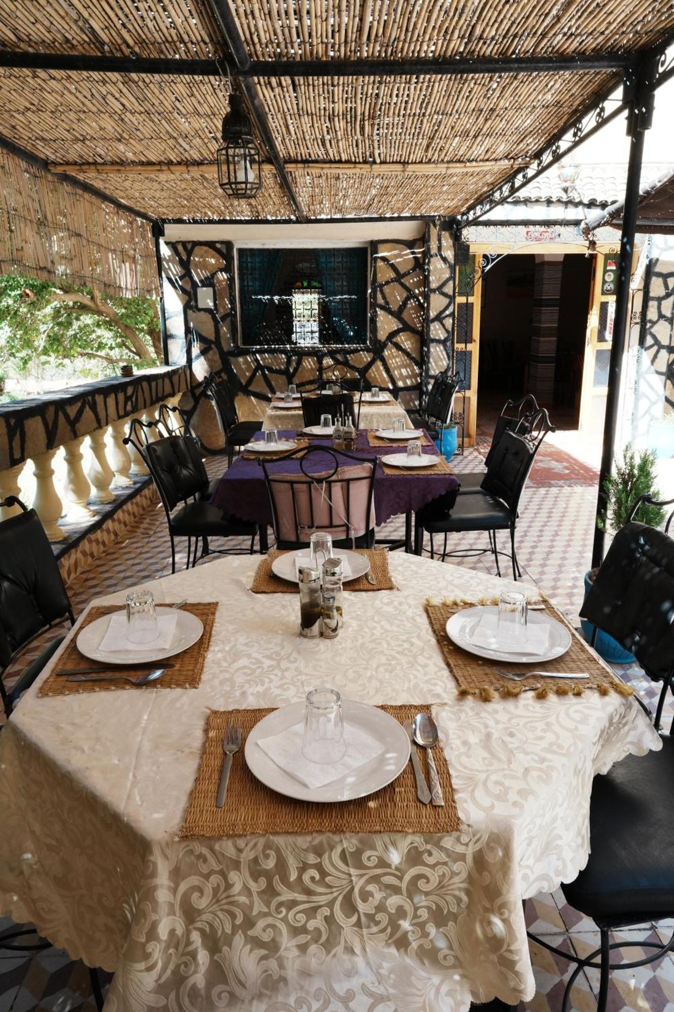 Hotel De La Vallee Ait Baha Bagian luar foto
