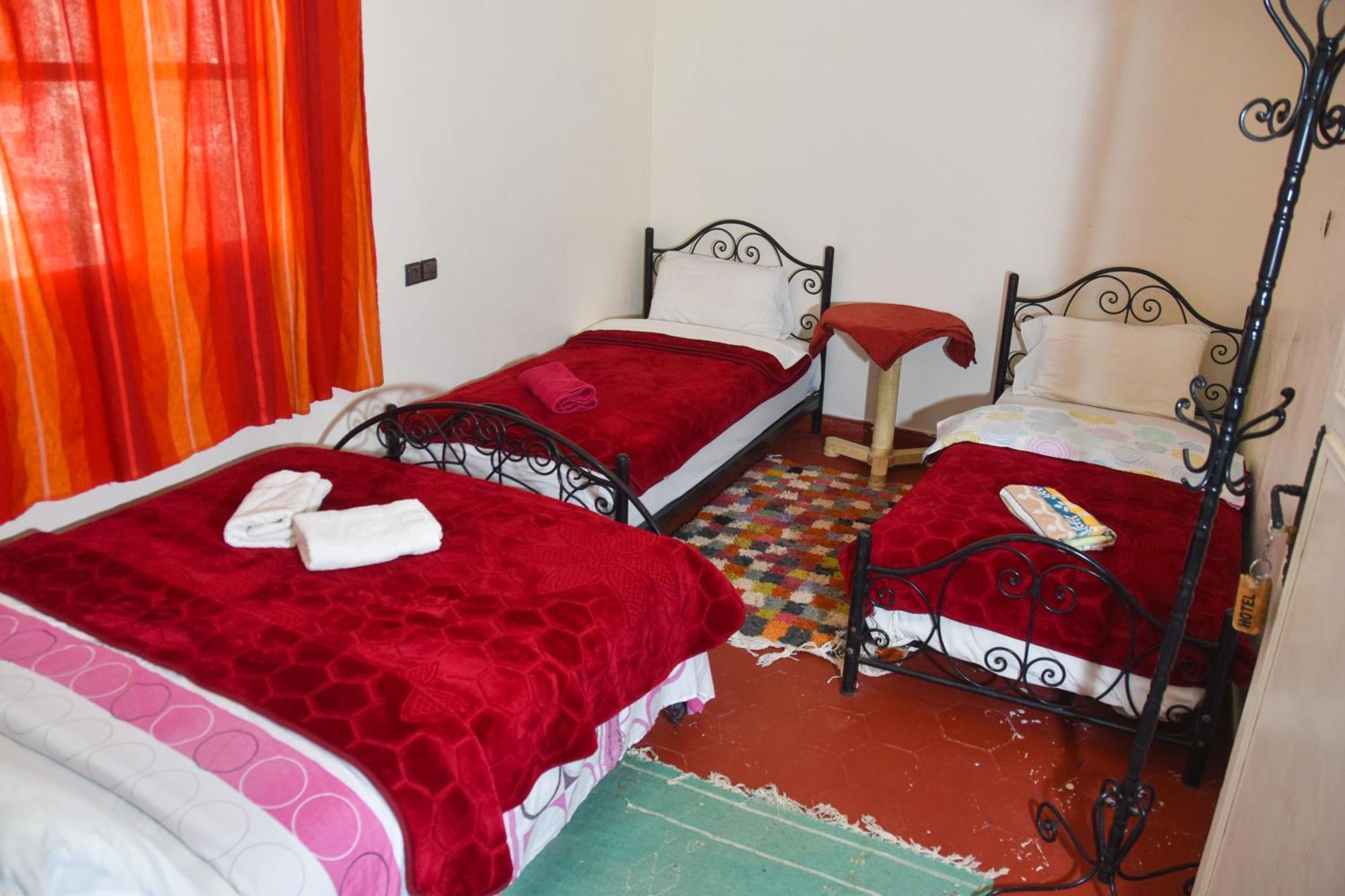 Hotel De La Vallee Ait Baha Bagian luar foto